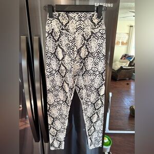 (S) Balance Athletica leggings
